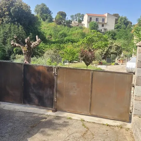 F2 Rez De Jardin Apartament Ajaccio (Corsica)